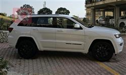 جیپ گراند شیرۆکی